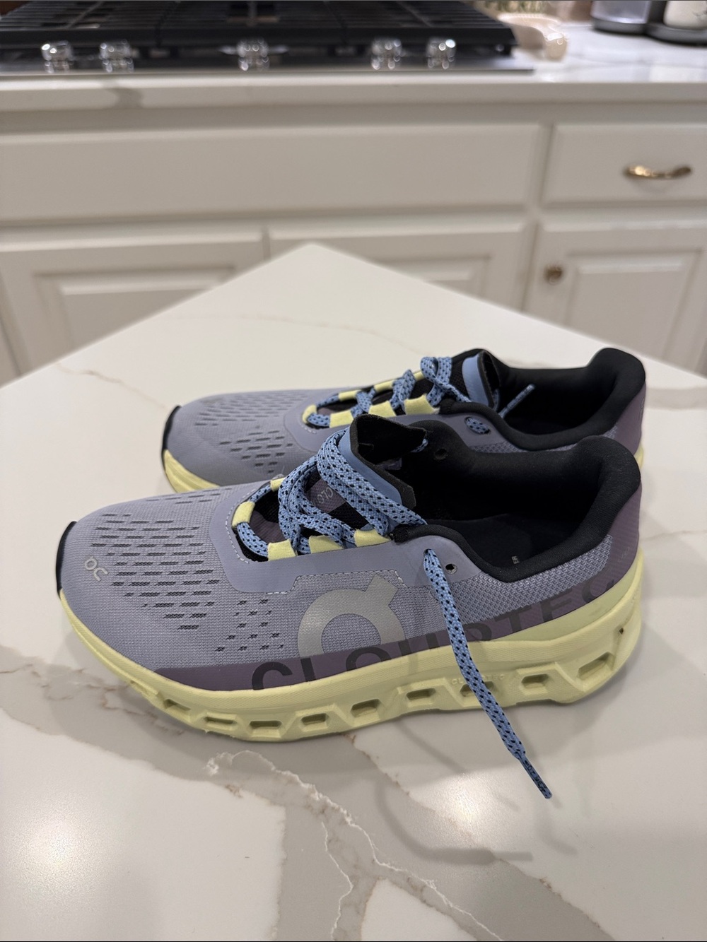 On Cloud - Lightweight Lavender & Yellow Running Shoes